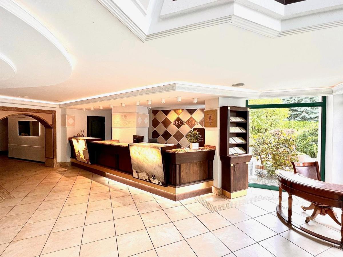 Papuga Park Hotel Wellness&Spa Bielsko-Biala Bagian luar foto