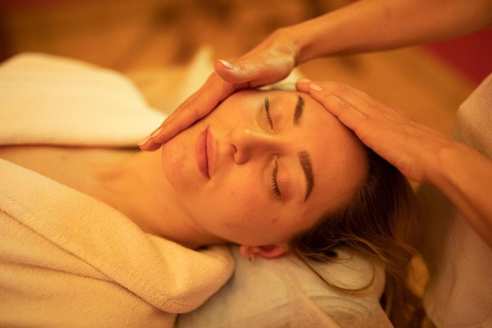 Papuga Park Hotel Wellness&Spa Bielsko-Biala Bagian luar foto