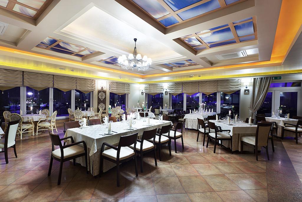 Papuga Park Hotel Wellness&Spa Bielsko-Biala Bagian luar foto