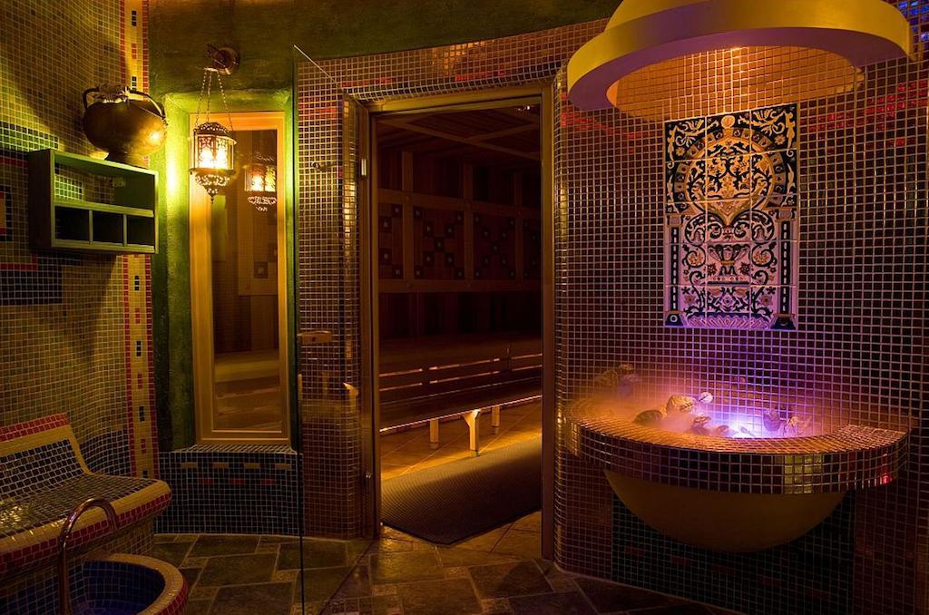 Papuga Park Hotel Wellness&Spa Bielsko-Biala Bagian luar foto