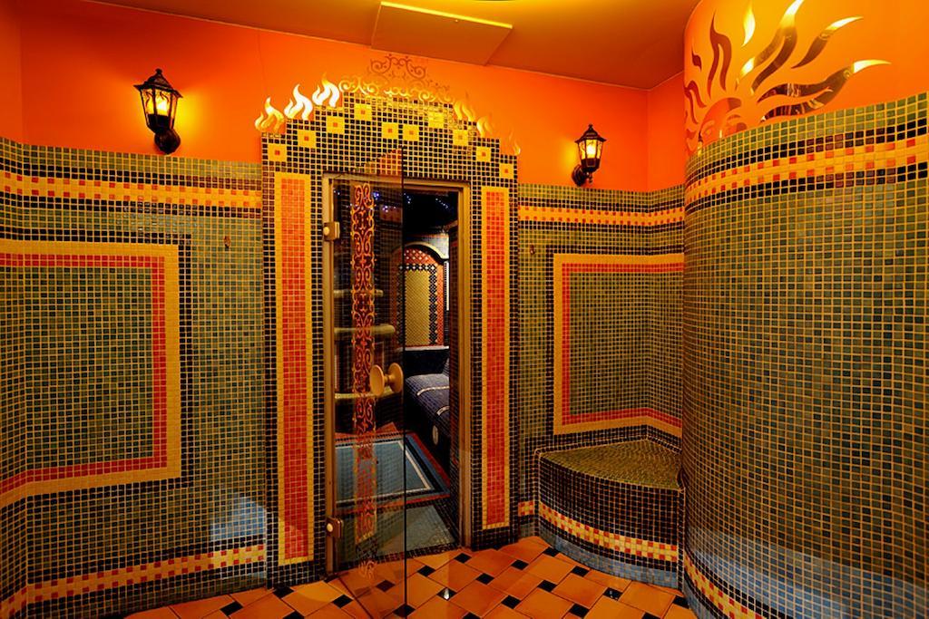Papuga Park Hotel Wellness&Spa Bielsko-Biala Bagian luar foto
